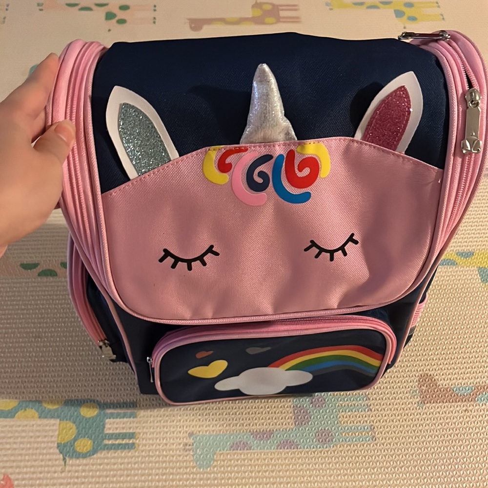 Used school backpack - Picture 2 of 7